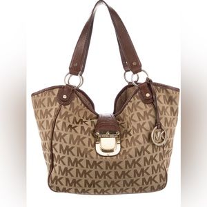 Michael Kors Charlton Large Tote in Mocha